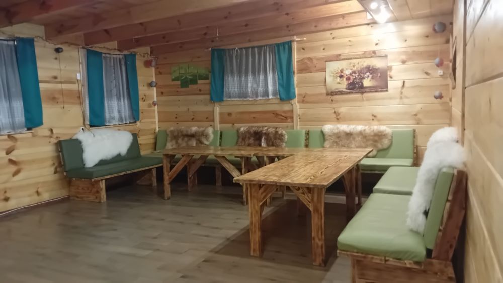 Domek z balią i salą na imprezy i przyjęcia