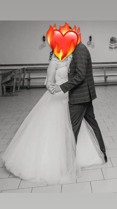 Весільна сукня