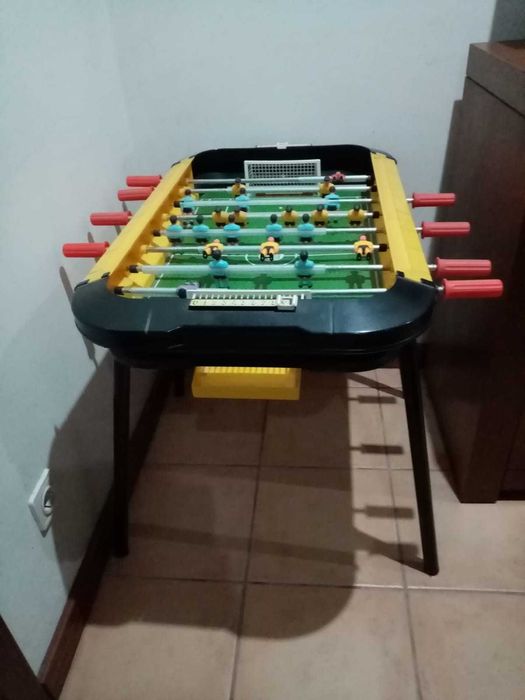 Matraquilhos infantil da Toys 'R Us Medidas: 87x53x73 cm