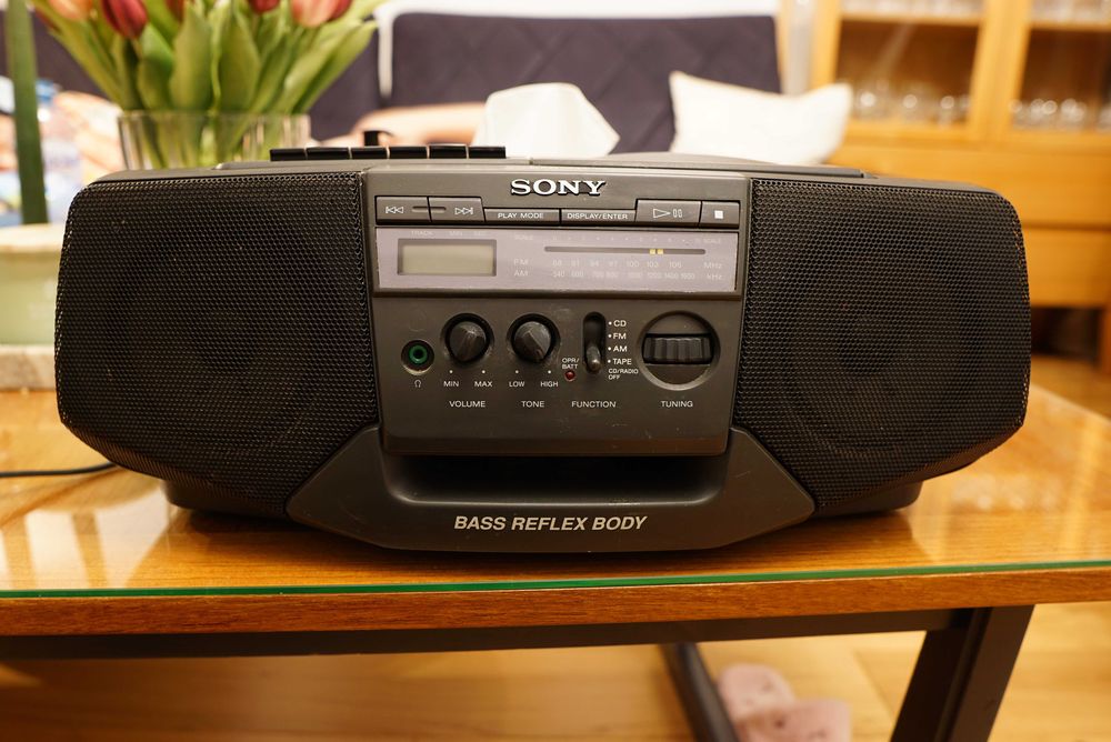 Radioodtwarzacz magnetofonowy cd Sony CFD-V14 radio fm