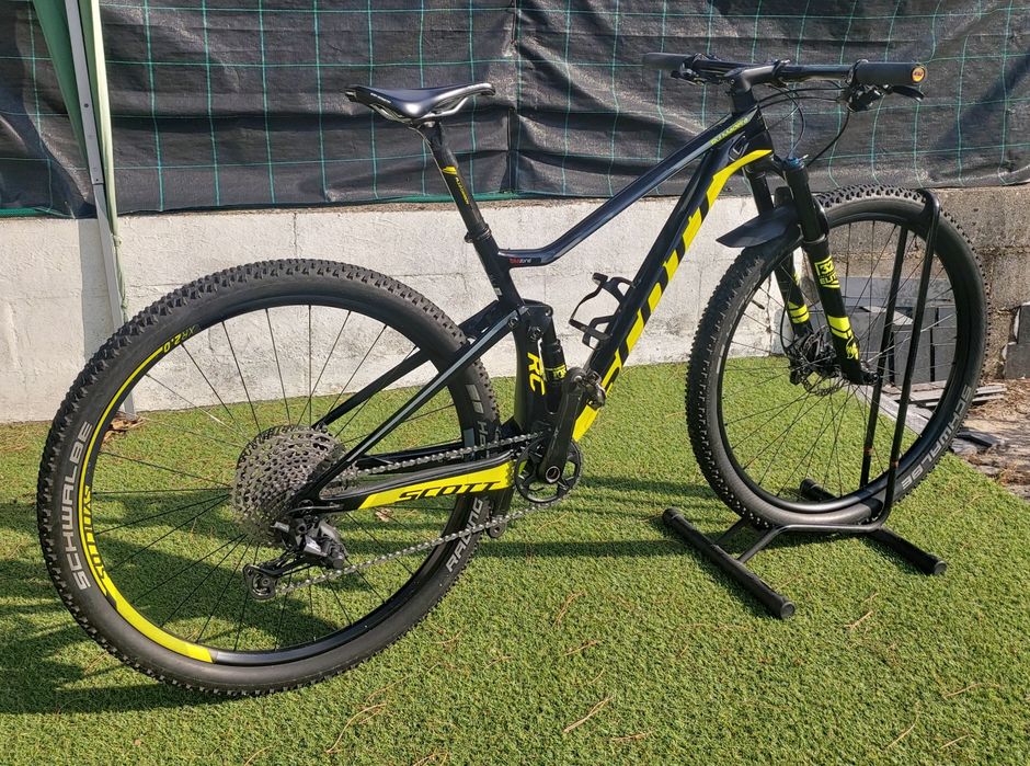 Bicicleta btt em carbono