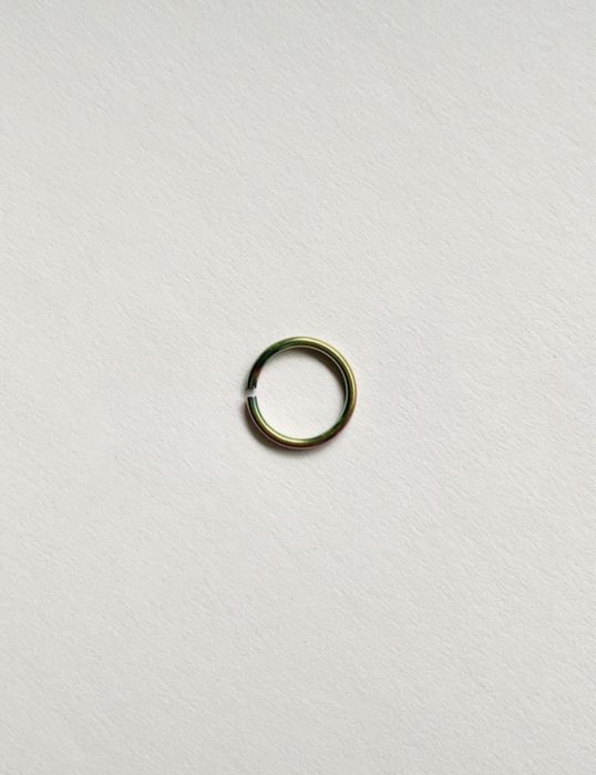 tęczowe kółko kolczyk do nosa septum stal piercing