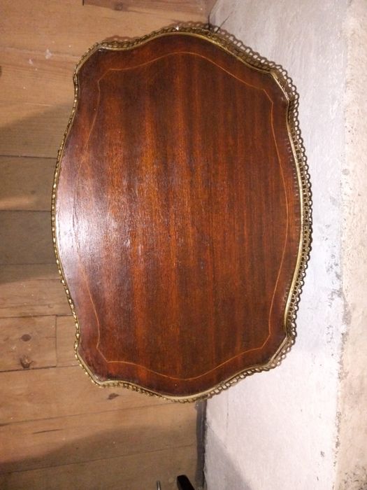 Mesa de apoio estilo Luís XV
