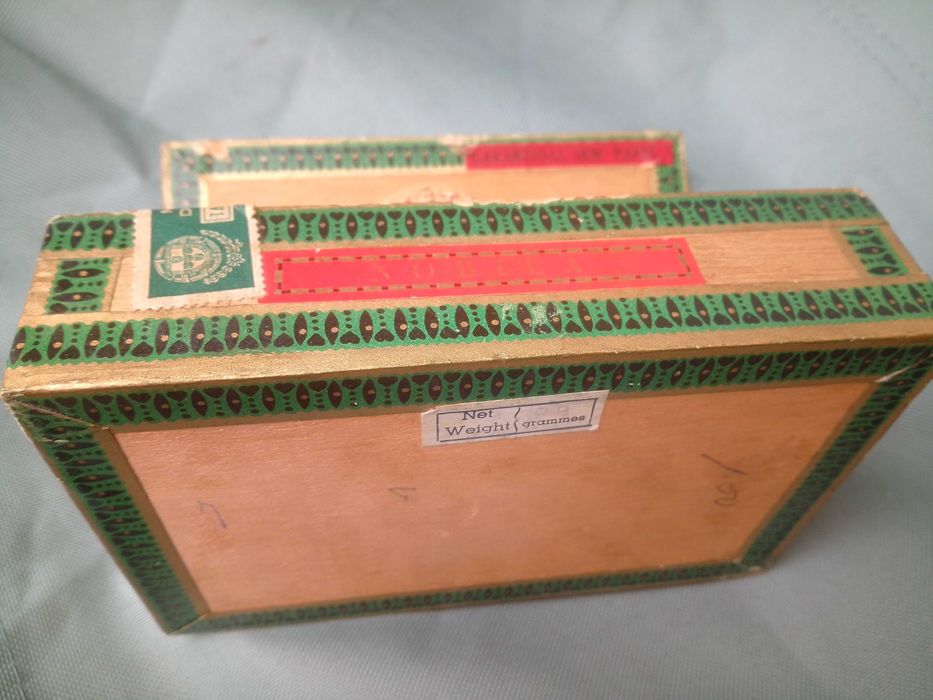 Caixa antiga Cogétama de cigarrilhas em madeira 155x100x45mm