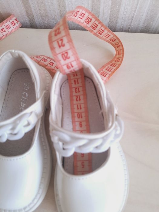 Білі туфлі 22   розміру