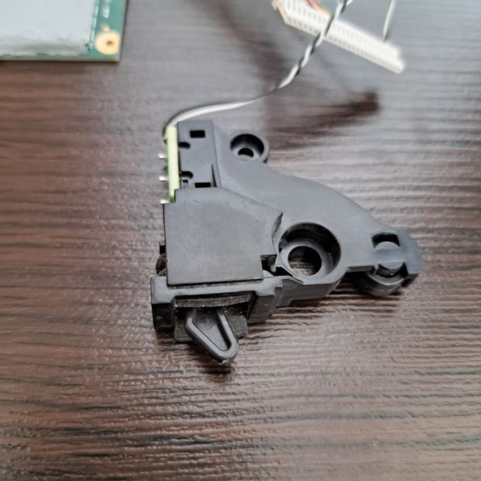 Irobot roomba i7 czujnik pojemnika na kurz