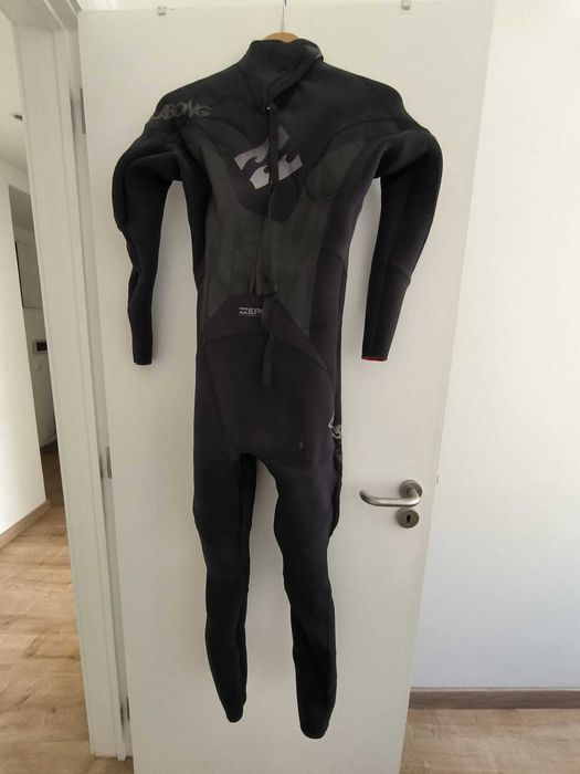 Fato Surf NOVO Billabong Wetsuit Foil com gorro