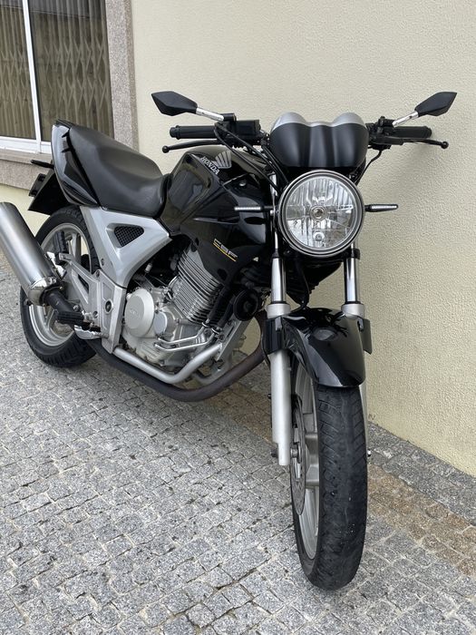 Honda  cbf 250