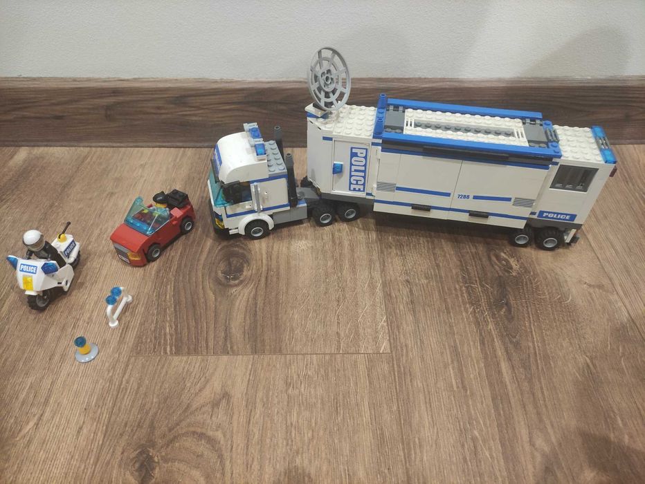 LEGO City 7288 Mobilna jednostka policji