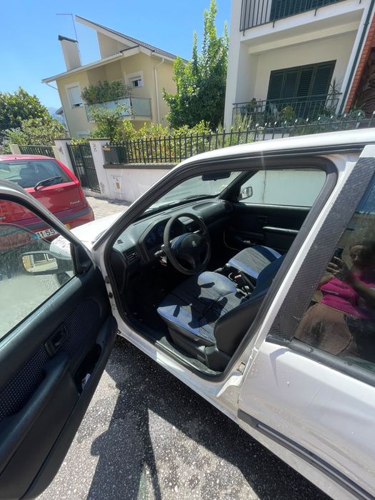 Peugeot 106 2000. 600€
