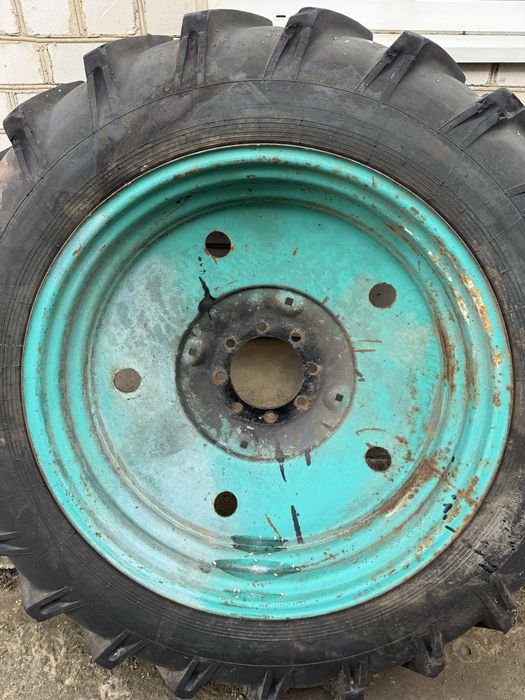 Шина з диском 13.6-38 (340/85-38) на трактор Т40