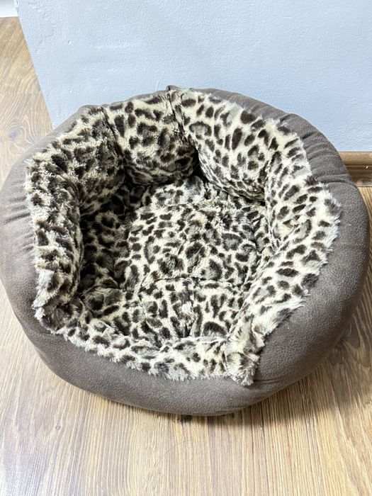 Лежанка для собачки котика