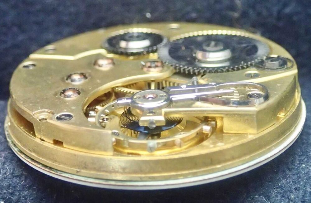 Zenith Hunter o średnicy 43,68 mm
