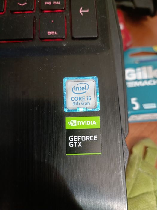 Portátil Omen 15-dc1112TX i5 9300h gtx 1650