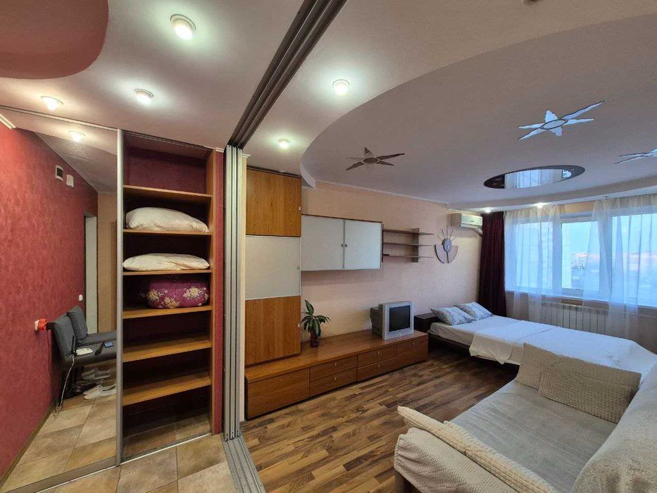 Івасюка 35, оренда 1-к квартири, тепла квартира, метро Мінська 5 хв!