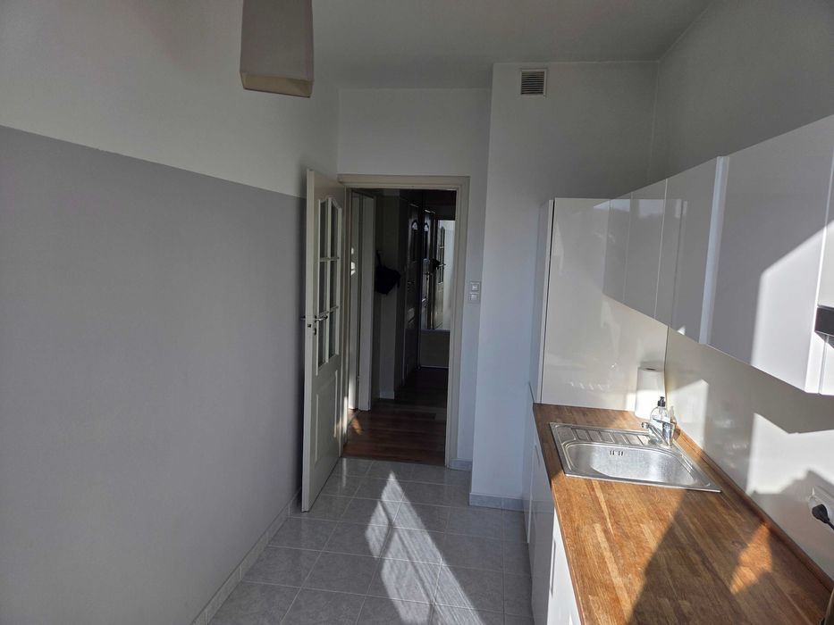 Duża kawalerka 36m² z osobną kuchnią, balkonem i klimatyzacją - Sielawy 4 Naramowice - bezposrednio