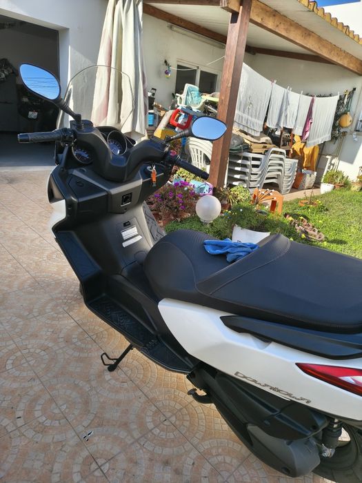 Kymco Downtown 300