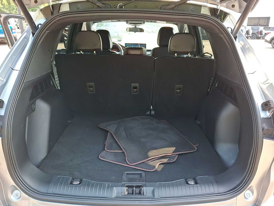 Ford Escape      2024