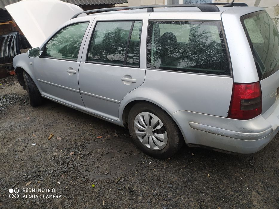 Нова машина Разборка Гольф 4 бора