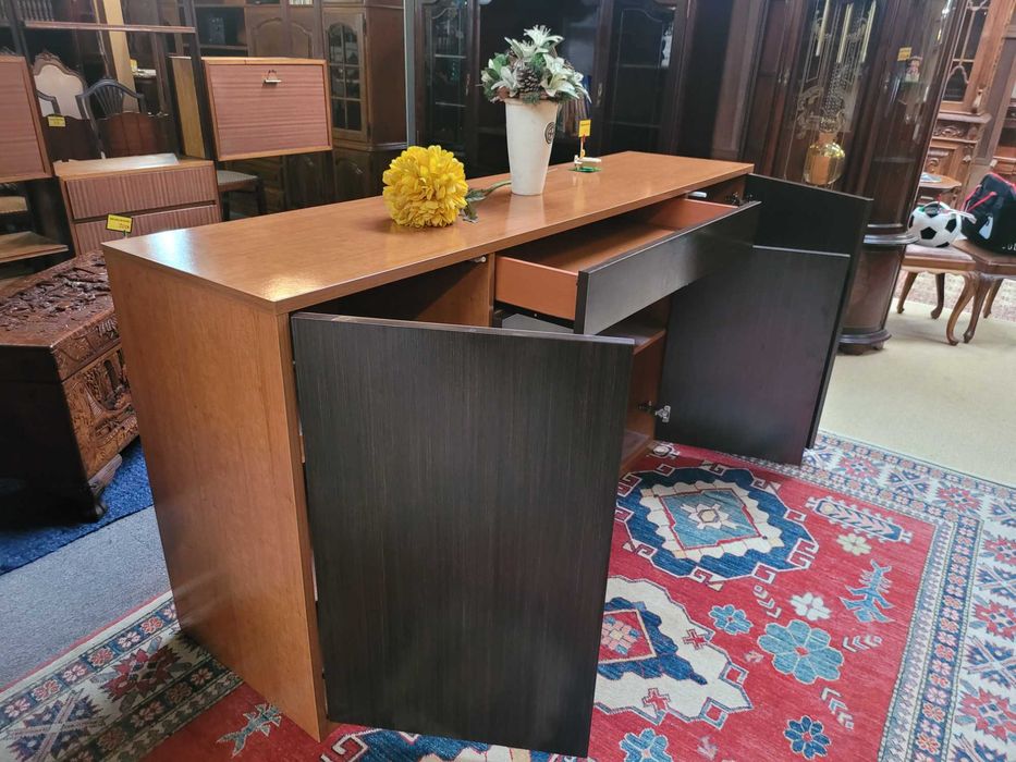 Aparador em madeira - óptimo estado