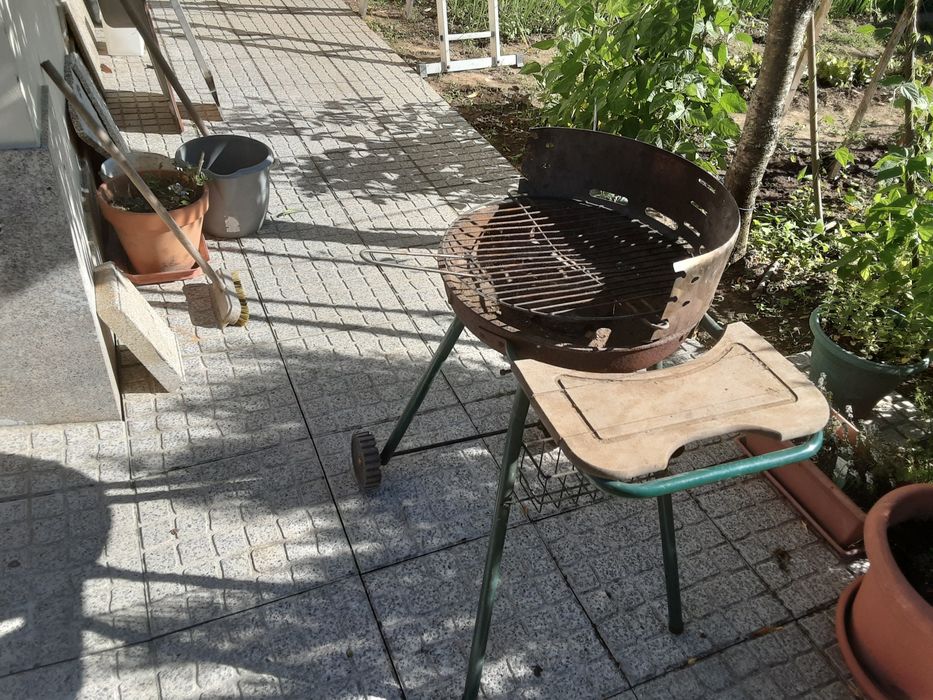 Vende churazqo em fonte