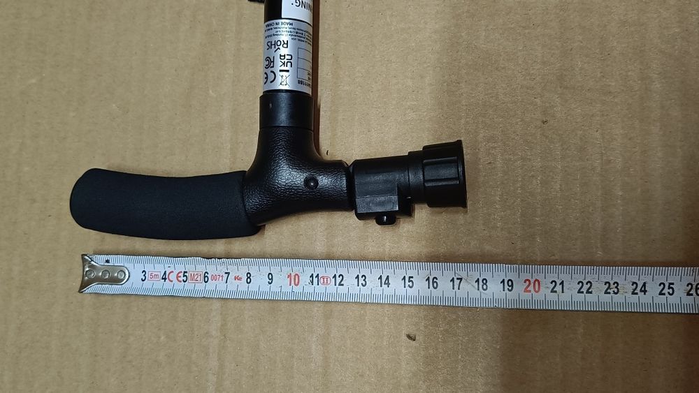 Laska inwalidzka składana uchwyt zaokrąglony z latarką