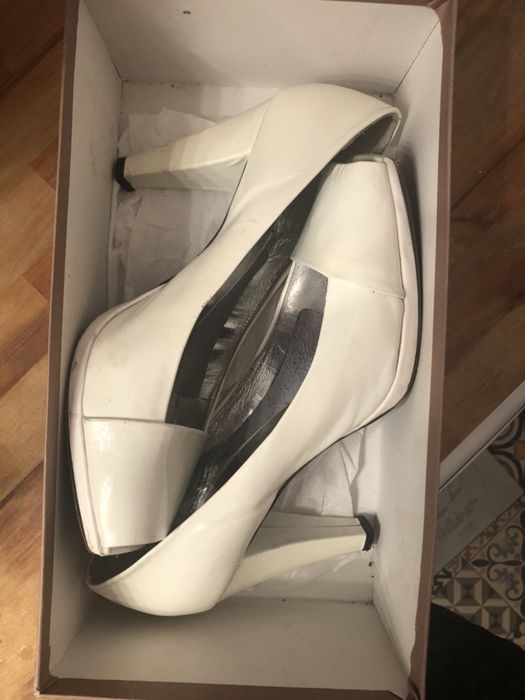 Buty na obcasie do sukienki i do ślubu skóra 40