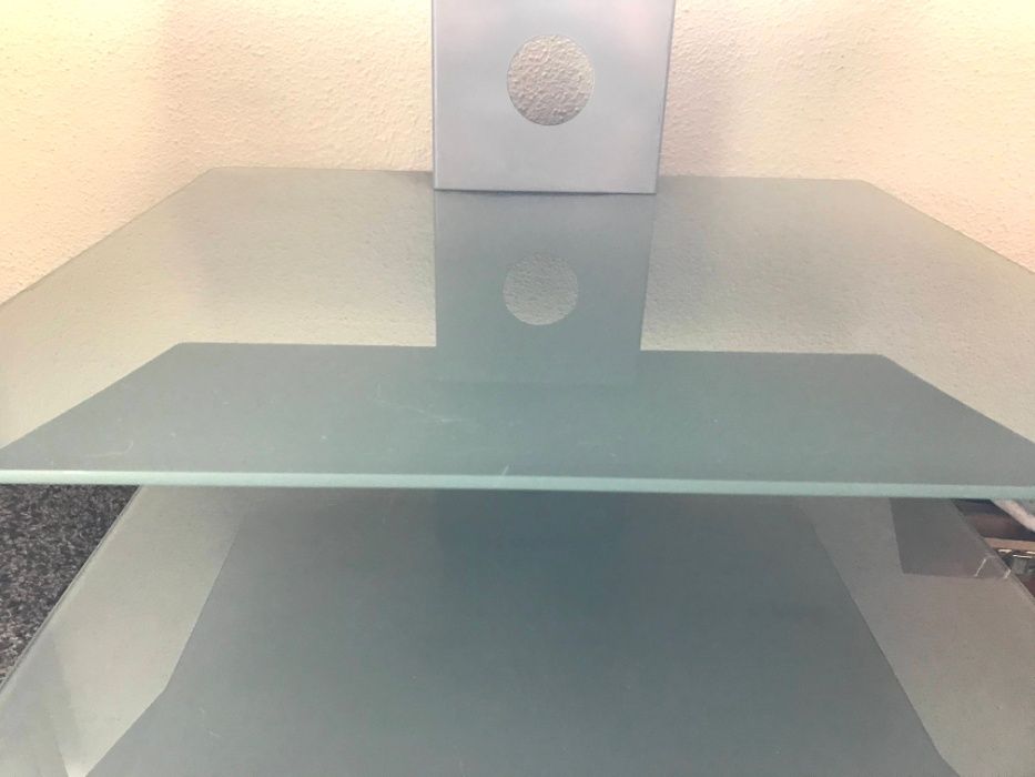 Mesa TV metalico