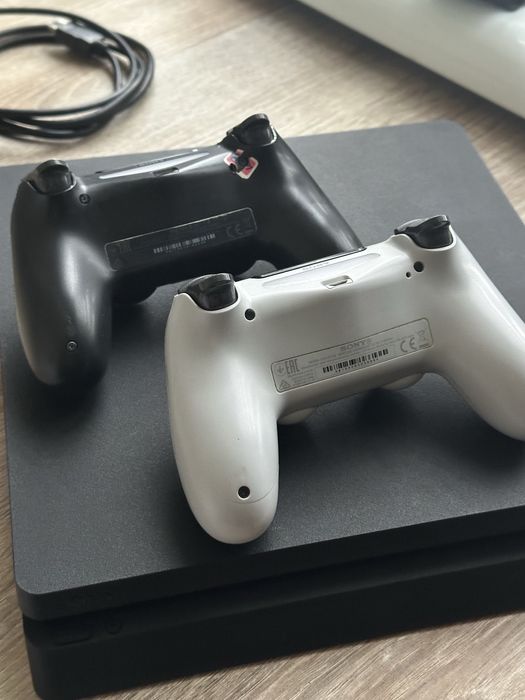 PlayStation 4 Slim на 1 TB