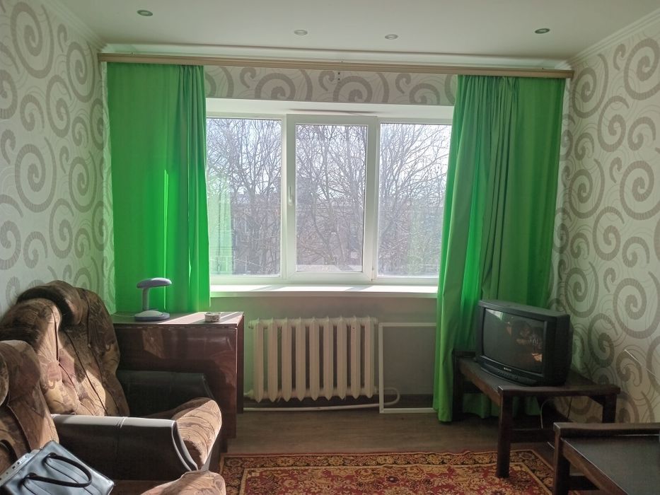 Продам  комнату в коммуне