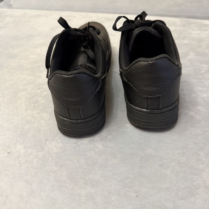 Чоловічі кросівки 43 розмір 27,5 см учтілка