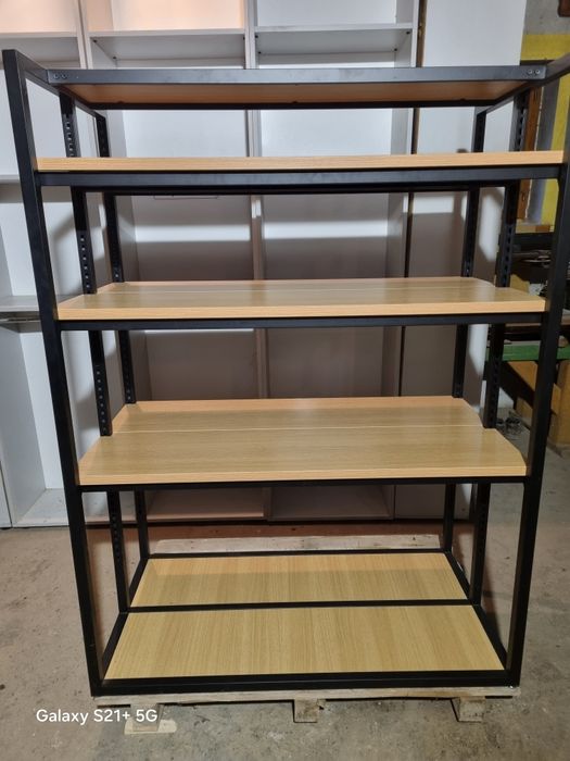 Szprzedam regał metalowy czarny