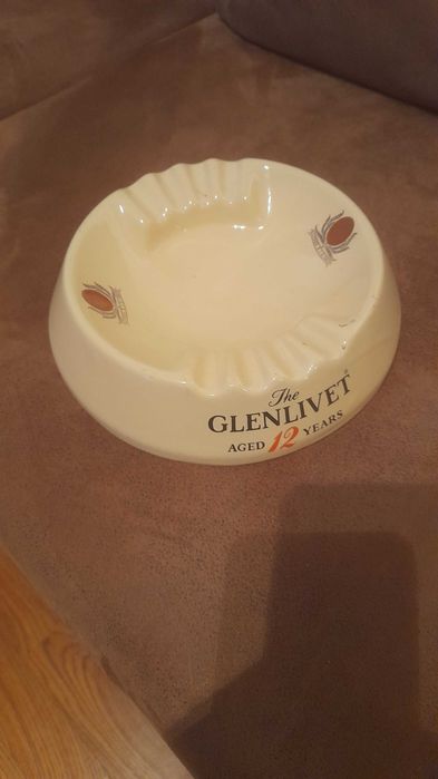 Antigo cinzeiro colecionavel whisky glenlivet