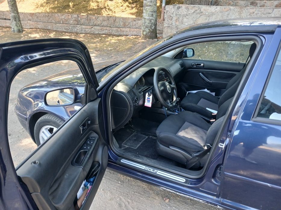 Vendo Volkswagen Golf 4 1.9 tdi