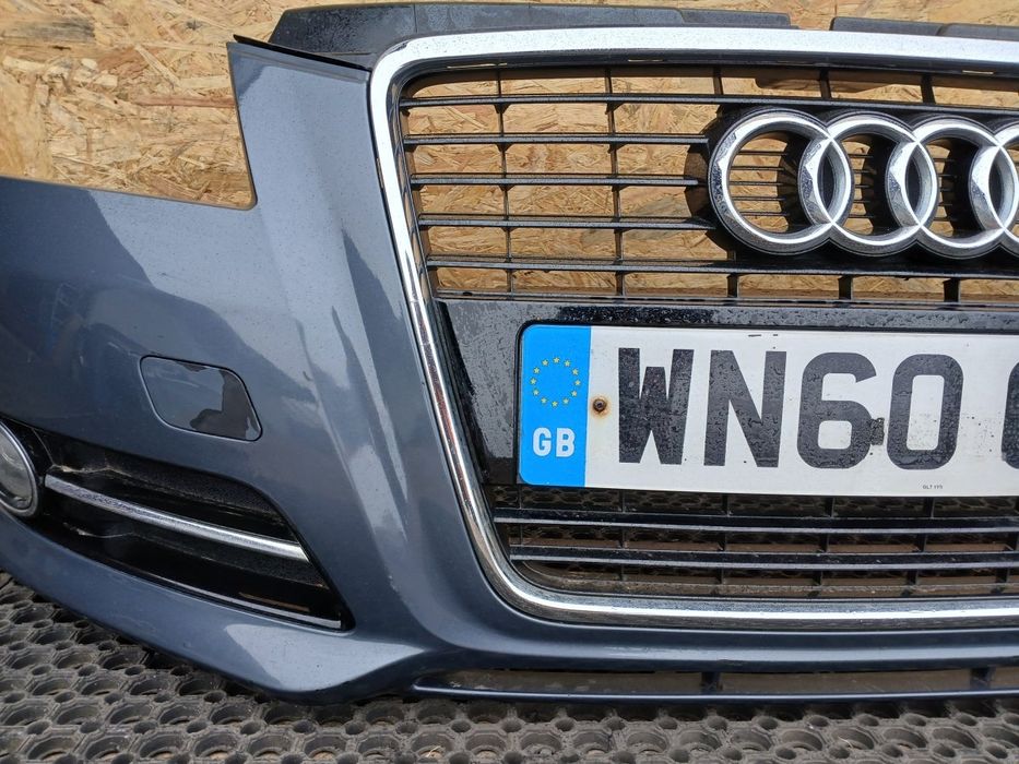 Audi A3 8P Lift Zderzak Przód Ly7G Halogeny