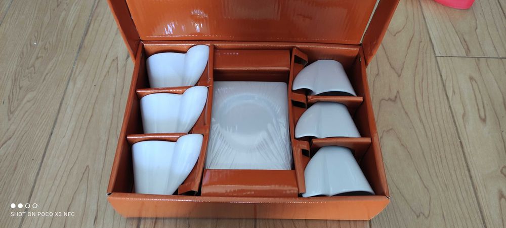 Novo sem uso conjunto original de chávenas de café