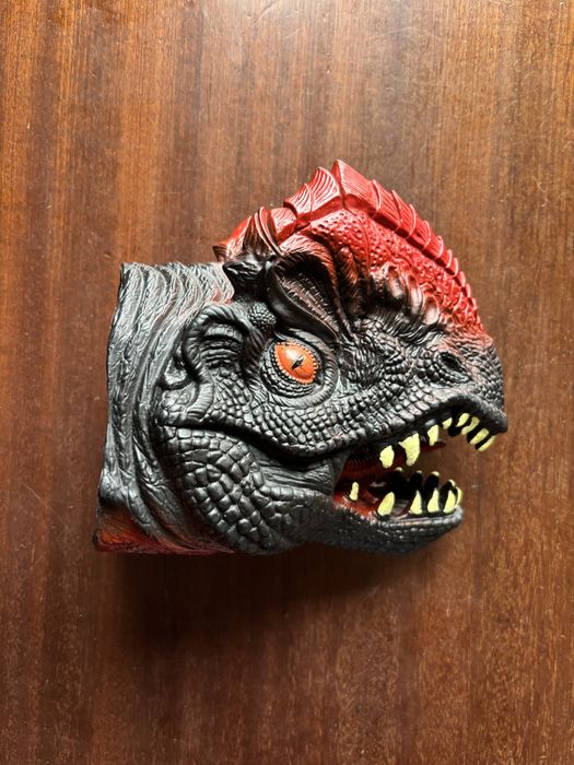 Cabeça de dinossauro para festa temática