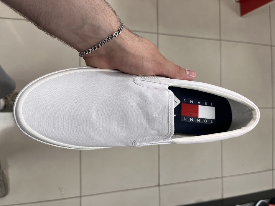 Сліпони Tommy Hilfiger 44