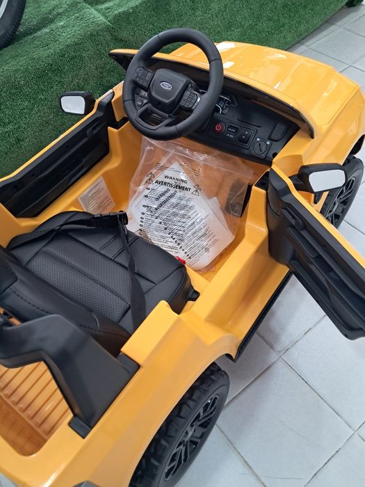 Carro jipe Elétrico criança 12v rodas borracha