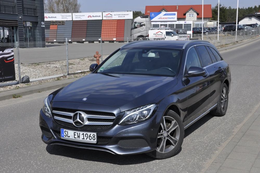 Mercedes-Benz Klasa C AUTOMAT full led skora navi