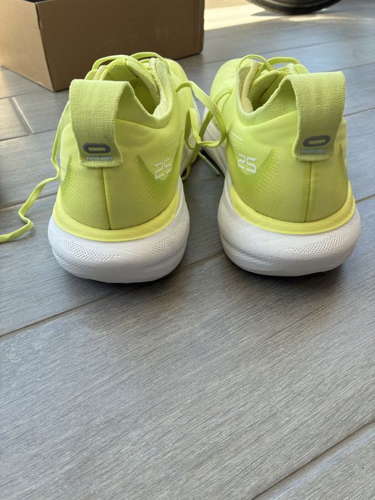 Sapatilhas ASICS Gel-Nimbus 25 Amarelo Neon - <75km