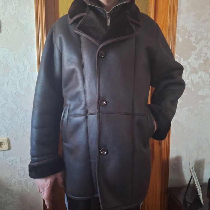 Продам  мужскую искуственную зимнюю дубленку