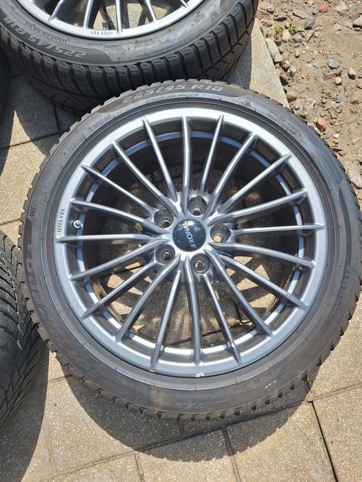 Koła zimowe Mercedes C klasa w205 18 cali