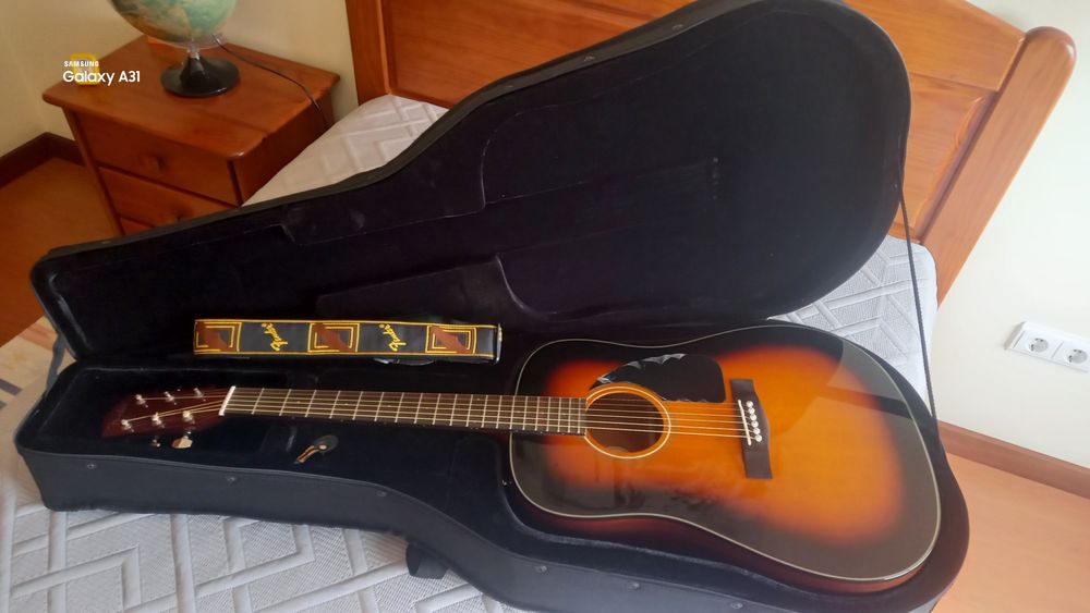 Fender CD-60 Sunburst