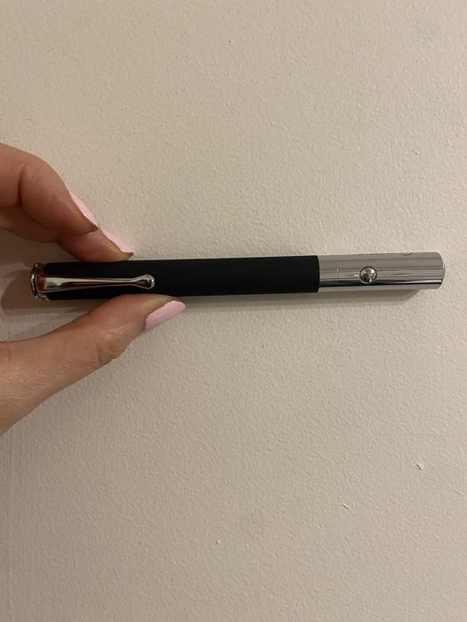 Wskaźnik biurowy laserowy