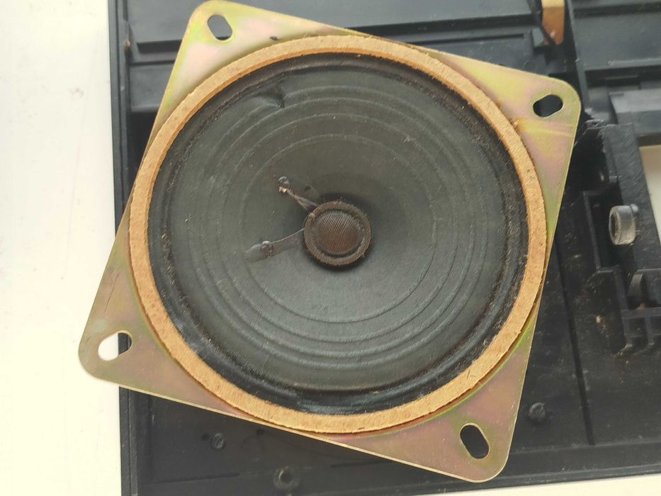 Panel przedni Wilga RM301 z głośnikiem używany bardzo ładny stan