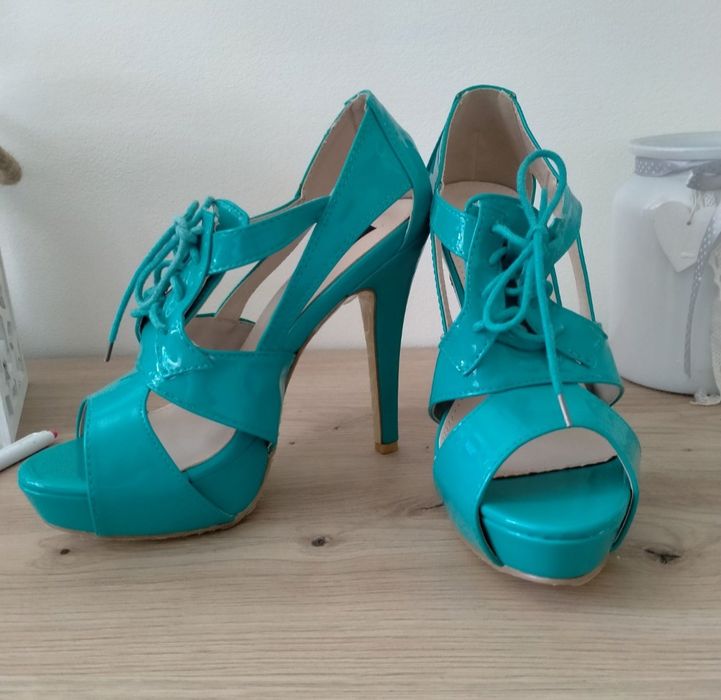 Turkusowe szpilki sandałki Infilio