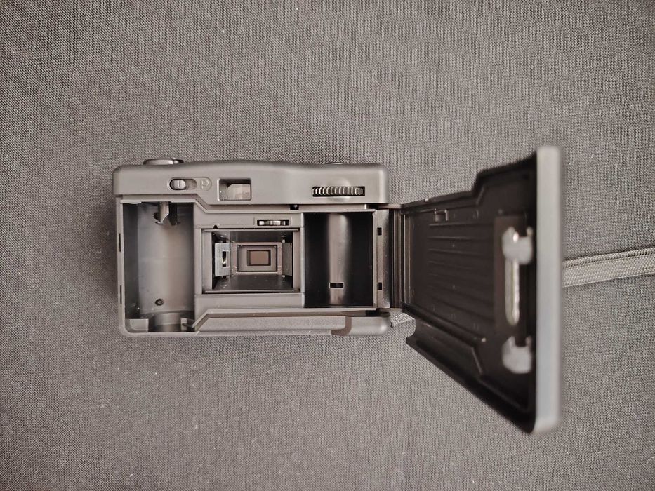 Máquina fotográfica PN 919 28mm