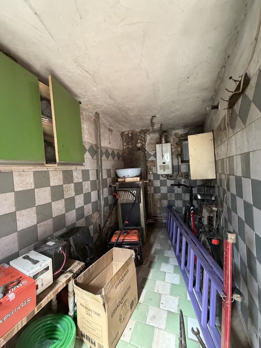 Продаж будинку в передмісті