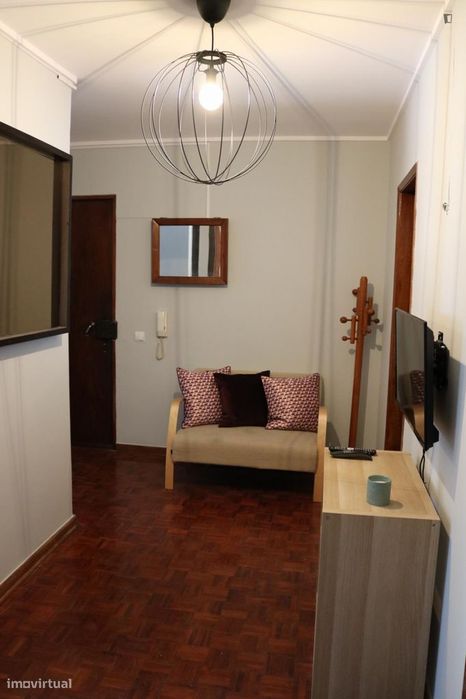 Quarto - localizado em Lumiar Lisbon